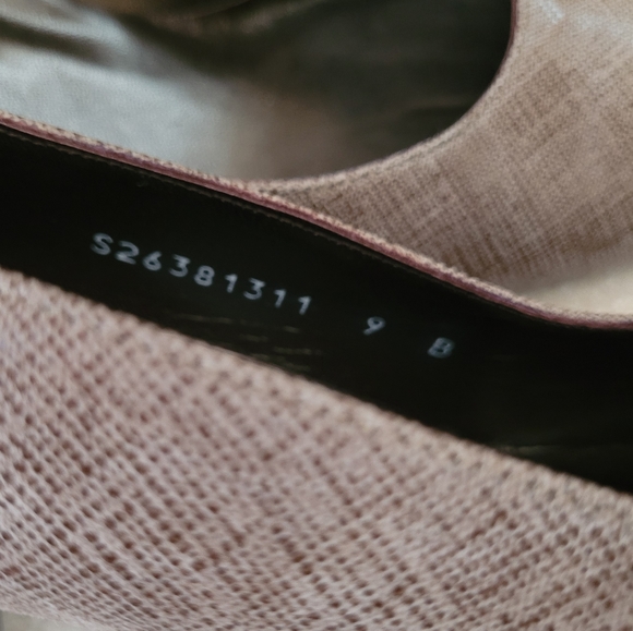 Stuart Weitzman Shoes - Picture 10 of 11